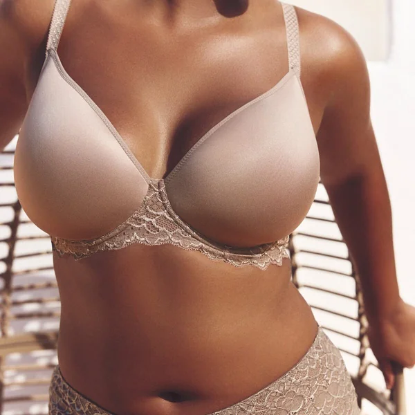 Soutien-gorge spacer décolleté plongeant Grège Simone Pérèle