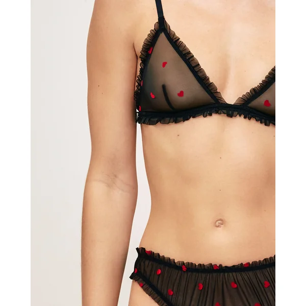 Soutien-gorge triangle en tulle motifs cœurs