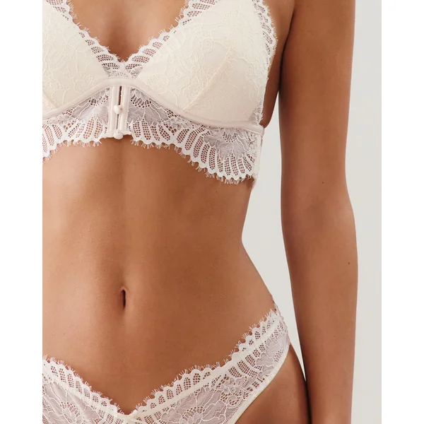 Soutien-gorge triangle push-up en dentelle