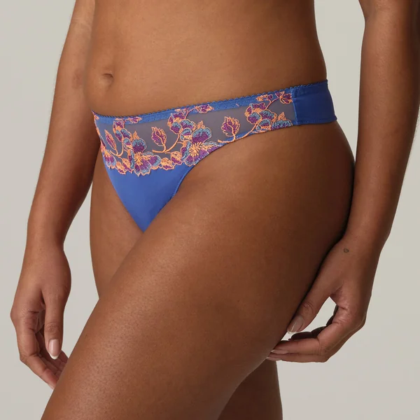 string bleu Prima Donna