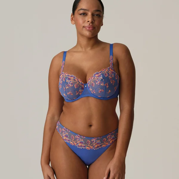 string bleu Prima Donna