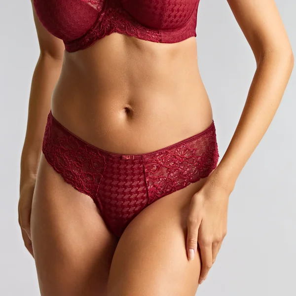 String Envy - Rouge Cerise Panache Envy