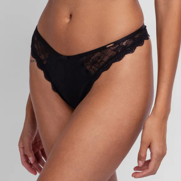 String - Noir Dorina