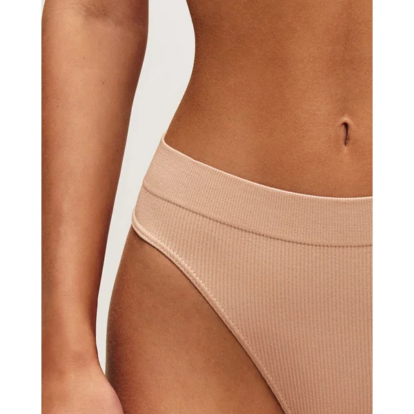 String seamless
