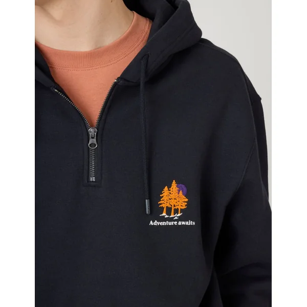 Sweat broderie poitrine Noir