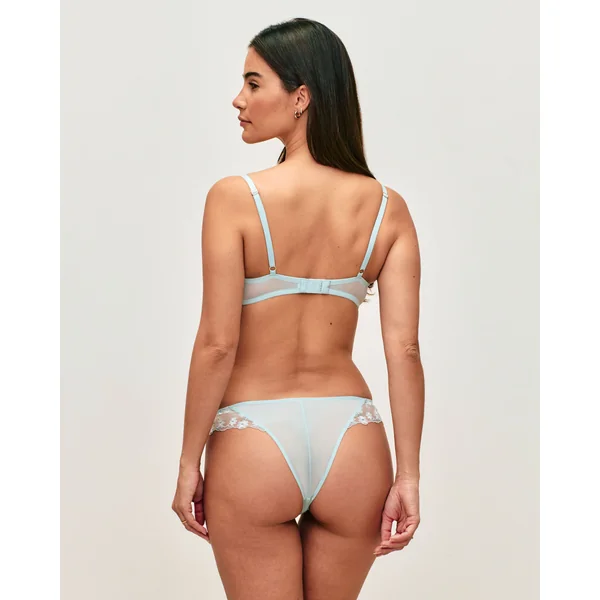 Tanga avec broderies florales