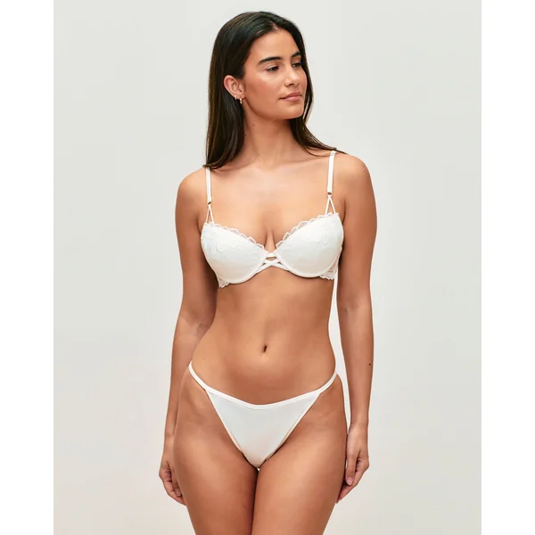 Tanga en dentelle