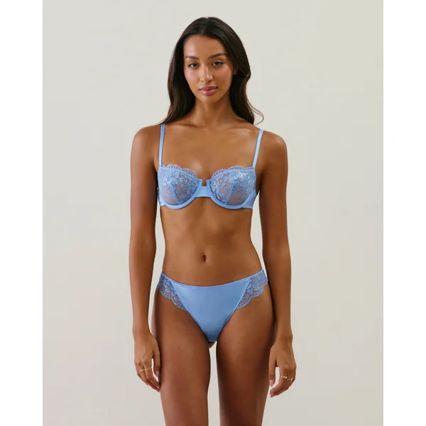 Tanga en microfibre avec broderies