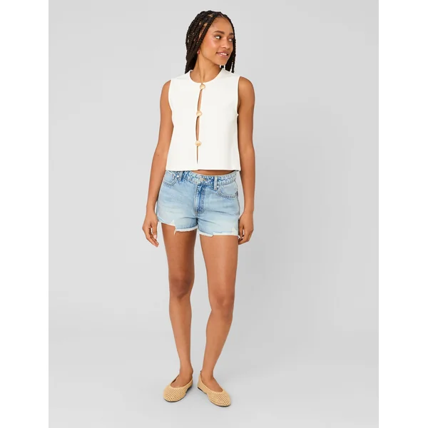 Top avec détails de boutons dorés Blanc écru
