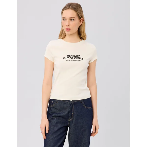 T-shirt baby tee imprimé poitrine Ecru