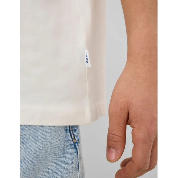 T-shirt broderie poitrine Blanc
